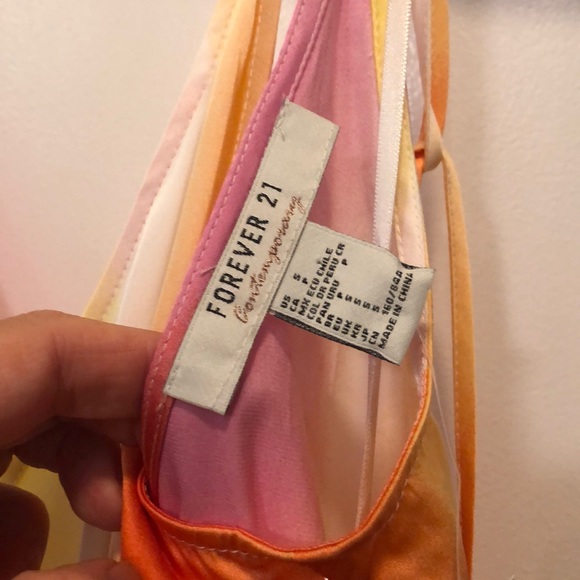 Forever 21 Red, Multi-Color Dress Size, S NWT - Picture 4 of 4